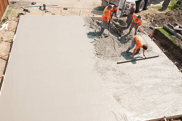 Best Concrete Driveway Installation  in Oakville, CT